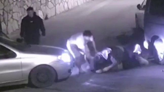 Üsküdar’da yol verme tartışması yumruklu kavgaya dönüştü