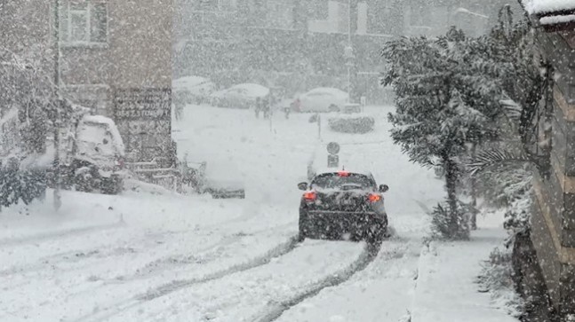 İstanbul’a kar yeniden geliyor