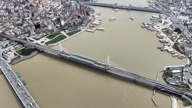 Çamurlu İstanbul’un hali…