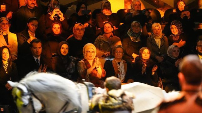 Emine Erdoğan, onursal başkanı olduğu dernek ve vakıfların temsilcileriyle bir araya geldi