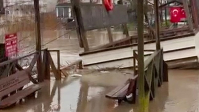 Şile sular altında kaldı