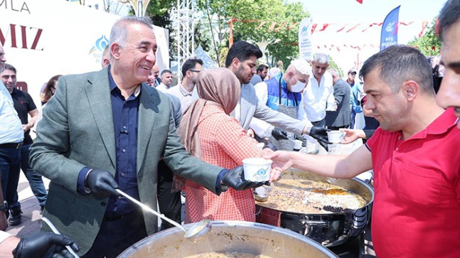 Sultangazi’de aşure bereketi