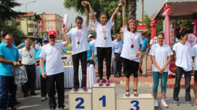 Üsküdarlı kızlar ilk üç