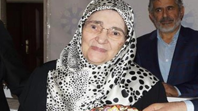 Şule Yüksel Şenler Hakk’a yürüdü