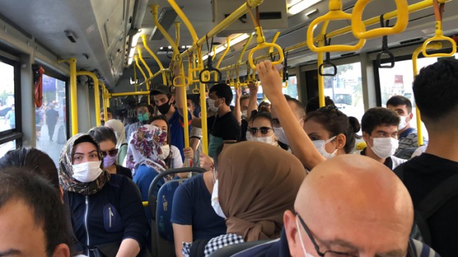 Otobüste korona atsan yere düşmez!