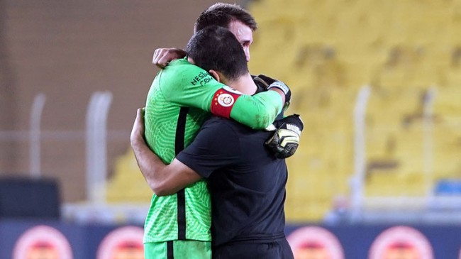 Arda Turan hüngür hüngür ağladı