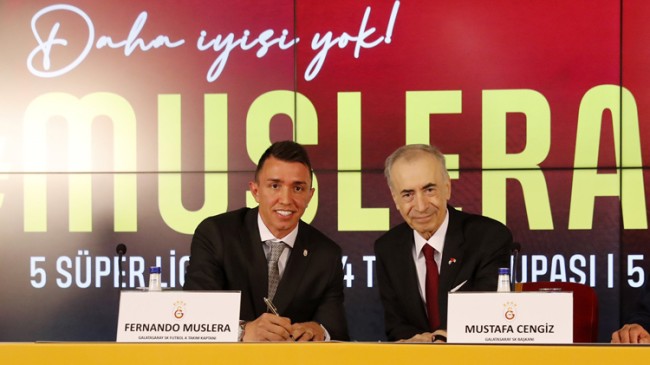 Fernando Muslera imzayı attı