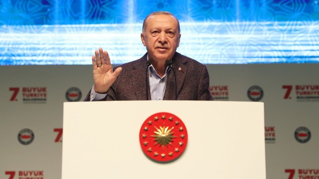 Erdoğan: “Bay Kemal memurları tehdit ediyor ama memur kardeşlerim bunlara pabucu bırakmayacak”
