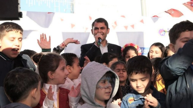 Murat Kurum, “Her şey çocuklarımız için, geleceğimiz, umudumuz onlar”