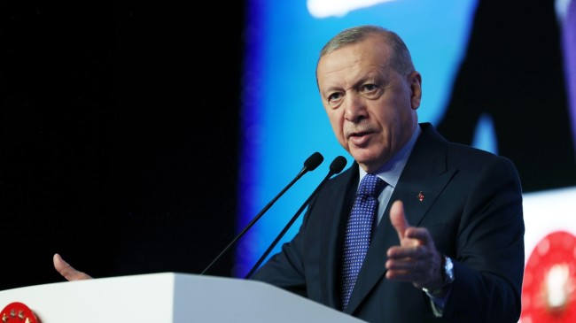 Cumhurbaşkanı Erdoğan: “Soykırım şebekesinin başı, BM Genel Kurulu’nda yalanları ve tehditlerini dinleyecek kimse bulamadı ve boş koltuklara konuştu”