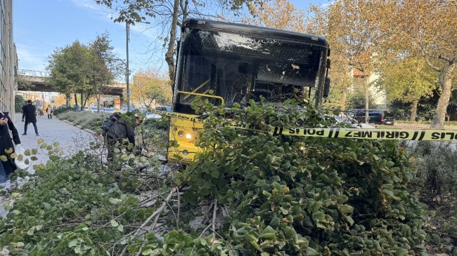 Beşiktaş’ta seyir halindeyken kalp krizi geçiren İETT şoförü hayatını kaybetti