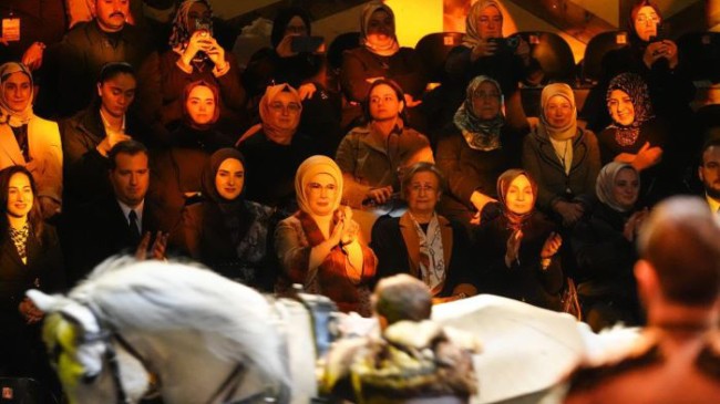 Emine Erdoğan, onursal başkanı olduğu dernek ve vakıfların temsilcileriyle bir araya geldi