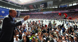 Başbakan Erdoğan, “AK Parti’de koltuk ve makam peşin de olanlar var mı?”
