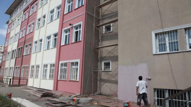 Ataşehir’in okulları yenileniyor