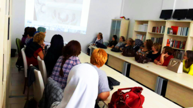 Bosnalı hanımlara el sanatları dersi