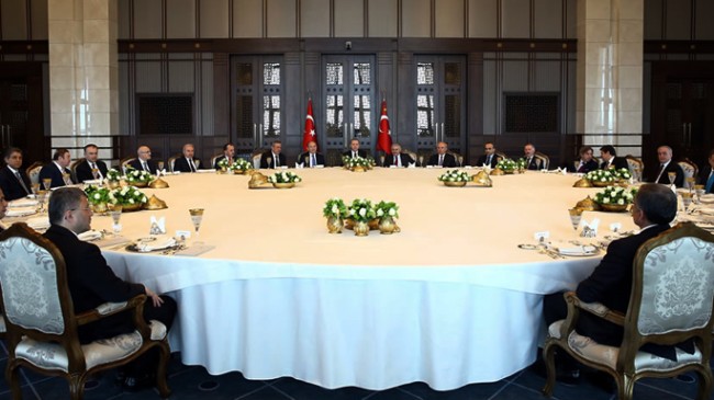 Cumhurbaşkanı Erdoğan, İstanbul’u yönetenlerle
