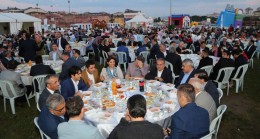 Başkan Poyraz, Çekmeköy’ü iftar sofrasında buluşturdu