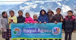 Tuzlalı gençlerden Anadolu’daki öğrencilere yardım eli
