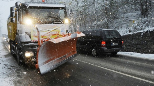 Beykoz Belediye’si 24 saat kar mesaisinde