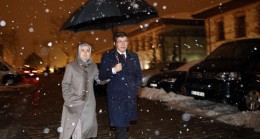 Başbakan Davutoğlu Beşiktaş’ta halkın içinde