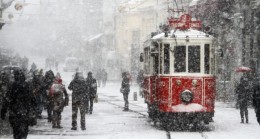 İstanbul’da kar yağışı sürüyor