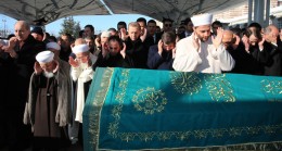 Cumhurbaşkanı Erdoğan ile Başbakan Davutoğlu cenazede