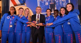 Üsküdar’ın şampiyonlarına Başkan Türkmen’den ödül
