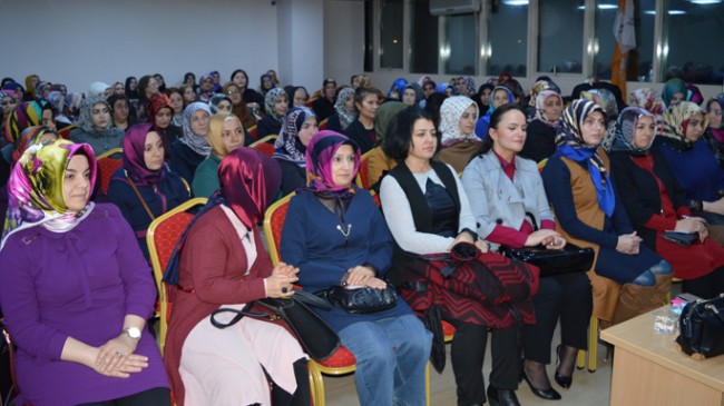 Tuzlalı AK Kadınlara iletişim eğitimi
