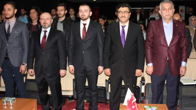 Metin Külünk, “Türkiye’nin yeni bir anayasaya ihtiyacı var”