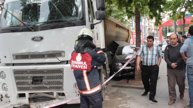Bağdat Caddesi’nde kamyon dehşeti