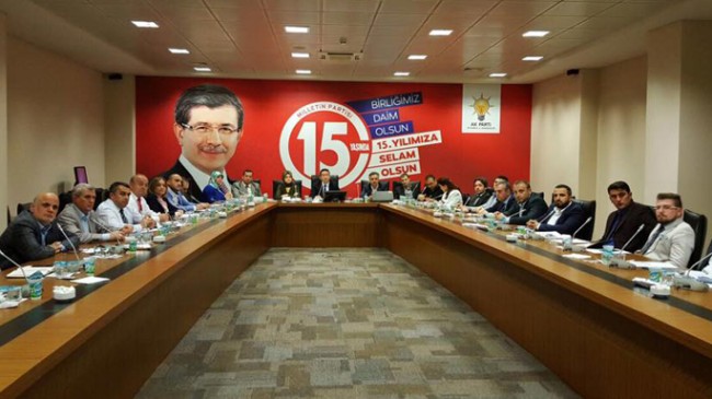 AK Parti İstanbul’da istikrarlı toplantı