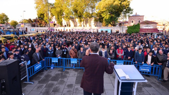 Hilmi Türkmen 5 bin gençle Sabah Namazında buluştu