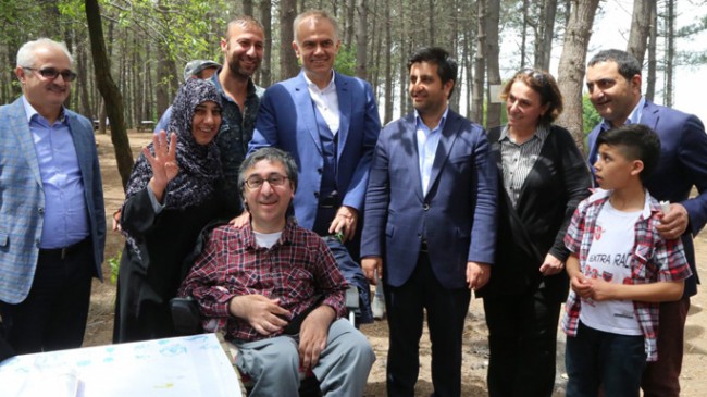 Başkan Poyraz engellilerle piknikte buluştu