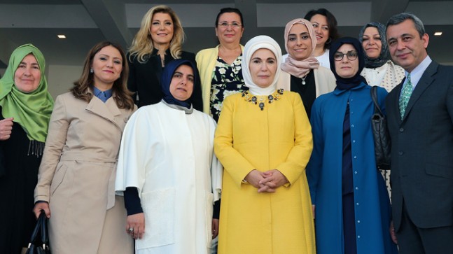 Emine Erdoğan, başarılı iş kadınlarıyla buluştu