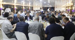 Esenler Belediye çalışanları boğazda iftar açtı