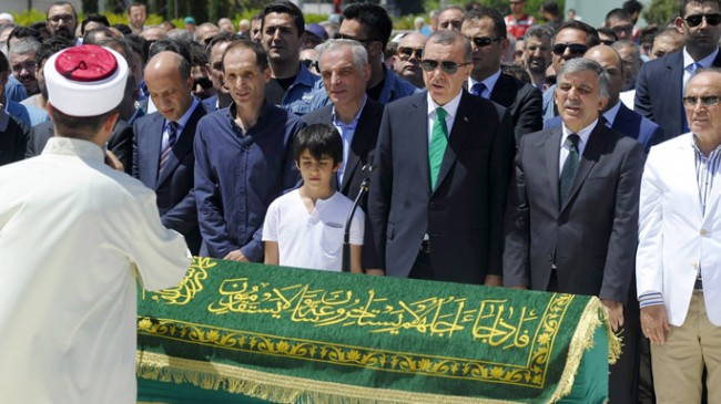Cumhurbaşkanı Erdoğan, Karaalioğlu’nun cenazesine katıldı