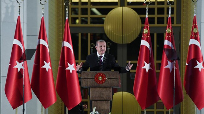 Cumhurbaşkanı Erdoğan, liderle bayramlaştı