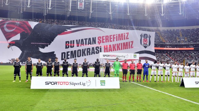 Beşiktaş tribünleri gurur verici