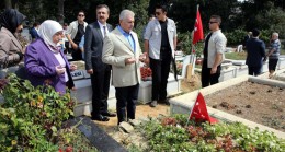 Başbakan Yıldırım, Çengelköy Mezarlığı’nda
