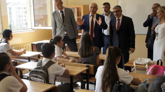 Maltepe’de 2016-2017 Eğitim-Öğretim yılı törenle başladı