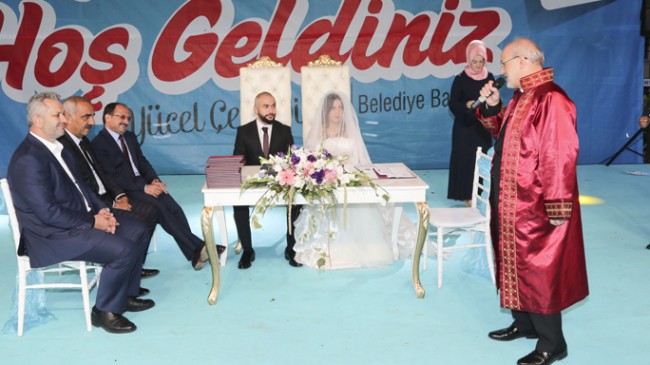 Beykoz Belediyesi 23 çiftin mutluluklarına sebep oldu