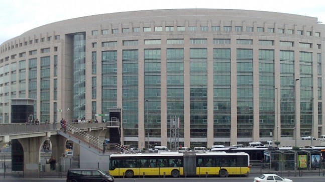 İstanbul Adalet Sarayı’nda FETÖ araması