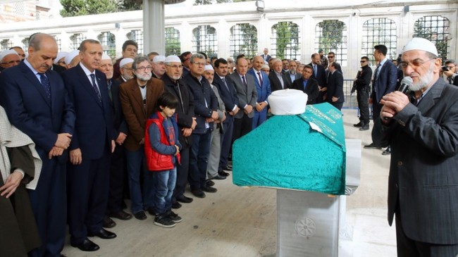 Cumhurbaşkanı Erdoğan, Baytan Hocaefendinin cenazesine katıldı