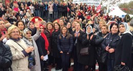Kadıköy’ün AK Kadınlarından Cumhuriyet Bayramı hassasiyeti