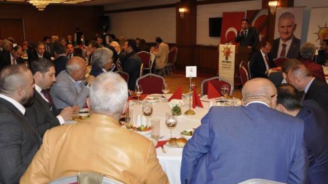 AK Parti Kadıköy’ün istişare buluşması