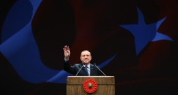 Başkomutan Recep Tayyip Erdoğan Allah’ın izniyle dimdik ayakta