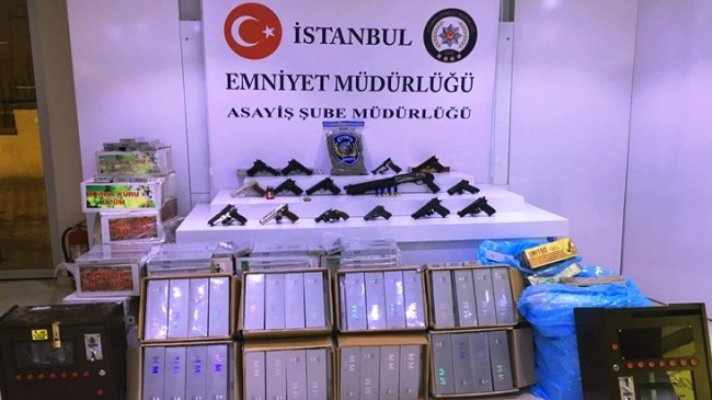 İstanbul  ‘’Huzur Türkiye‘’ ele geçirilen suç aletleri