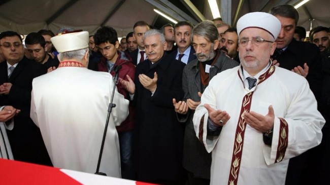 Başbakan Yıldırım, Kadıköy Şehidinin cenazesine katıldı