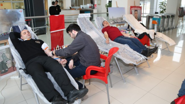 Çekmeköy Belediyesi personelinden kan bağışına destek