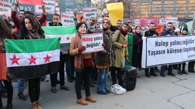 Antikapitalistler Platformu Halep katliamını protesto etti